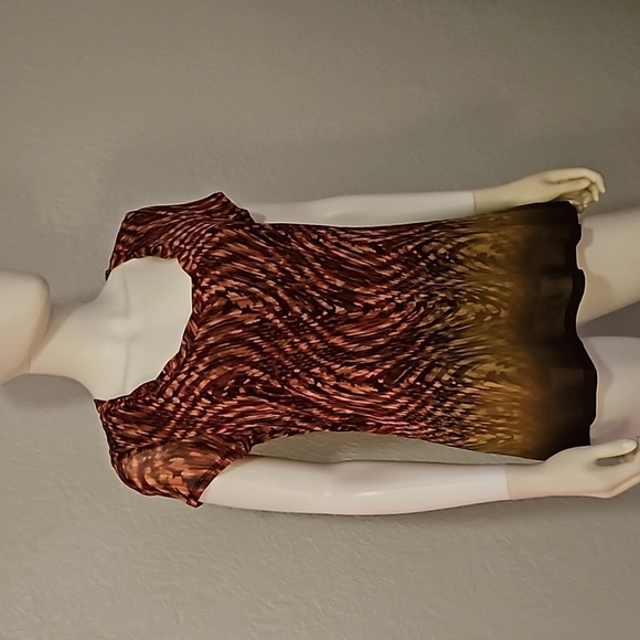 3/$30 Vtg AXCESS Brown Ombre Swirl Mesh Overlay Short Sleeve Scoop Neck Blouse - Picture 2 of 9